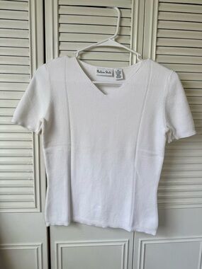 Madison Studio V-Neck Short Sleeve Knit Top